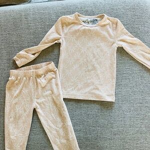 Copper Pearl 12 Month Long Sleeve Pajamas